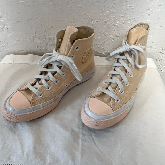 Converse Peachy Pink High-Top Sneakers Chuck Taylor Canvas LIKE NEW - Picture 1 of 8